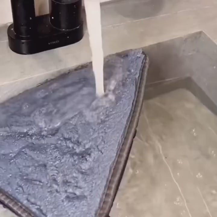 Triangular 360° Mop for Corners and Hard-to-Reach Areas